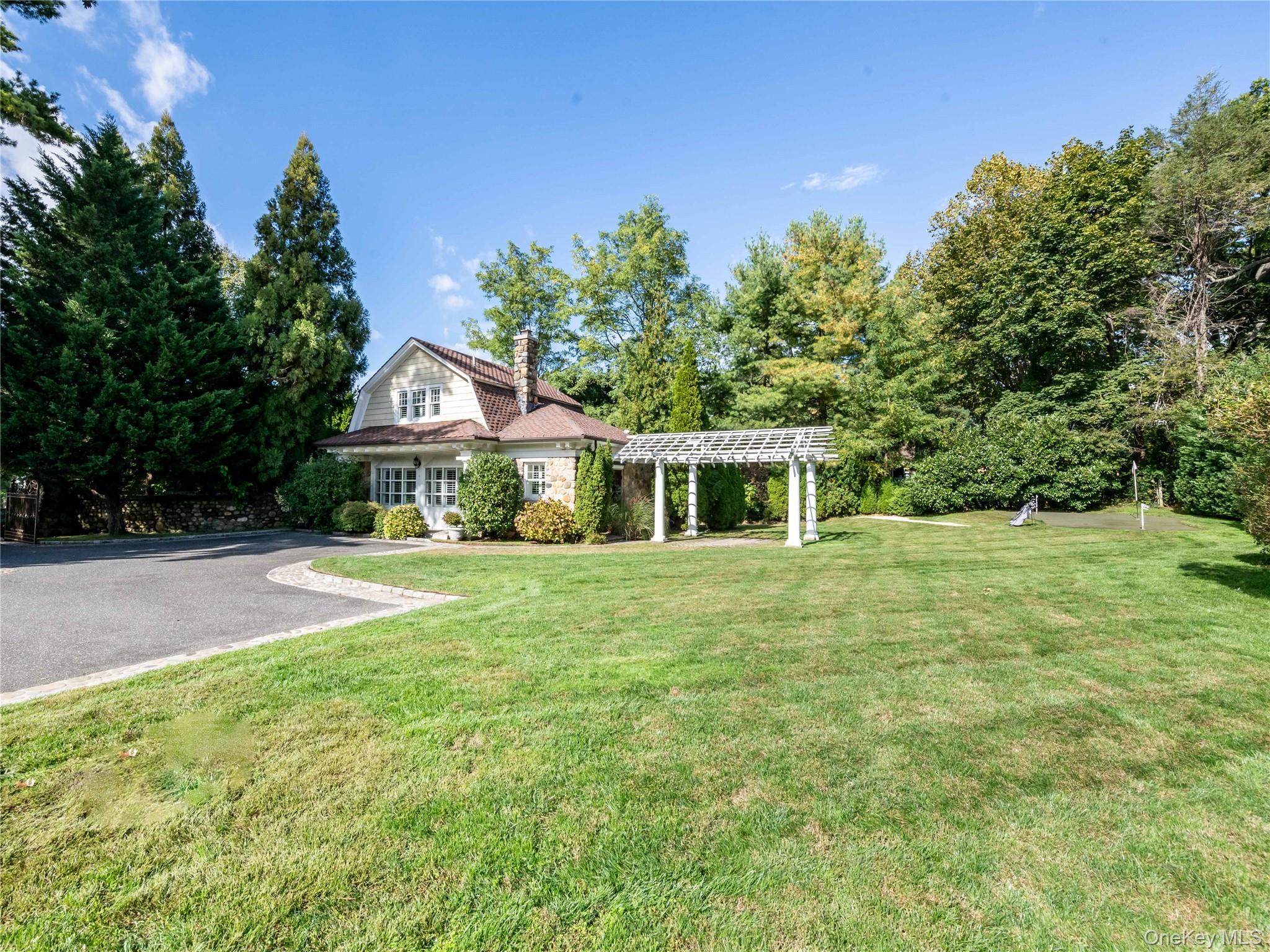 Single Family Plandome Nassau County, NY 11030, MLS-927308-35