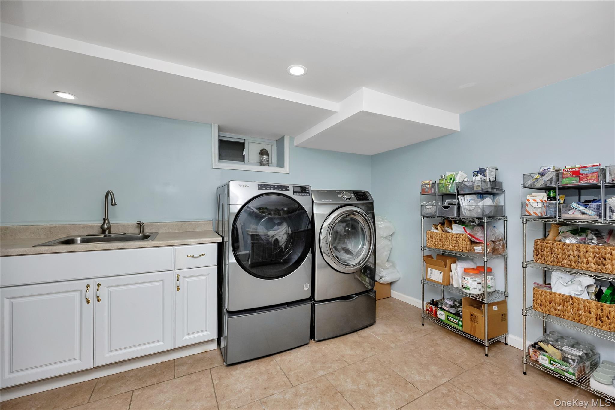 Single Family Van Nostrand  Nassau County, NY 11566, MLS-927309-20