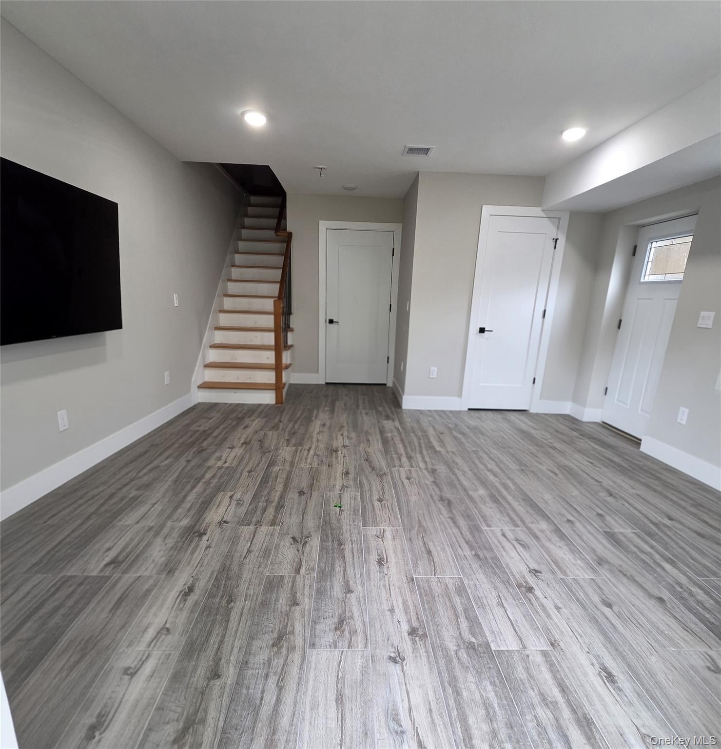 Single Family Wright Avenue, Jersey City Out Of Area, NY 07306, MLS-927326-3