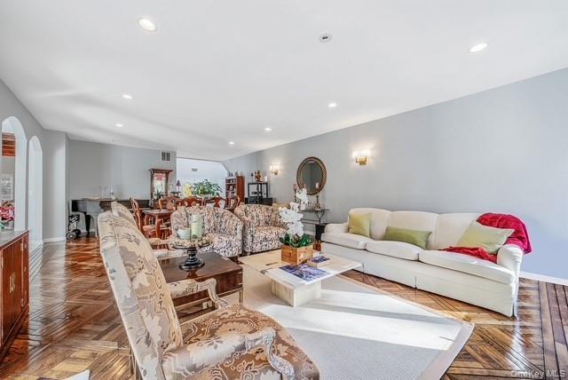 Single Family Sleepy Hollow  Suffolk County, NY 11746, MLS-927344-14