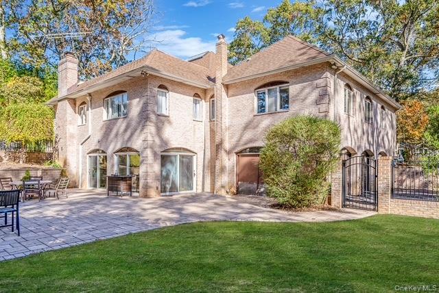 Single Family Sleepy Hollow  Suffolk County, NY 11746, MLS-927344-25