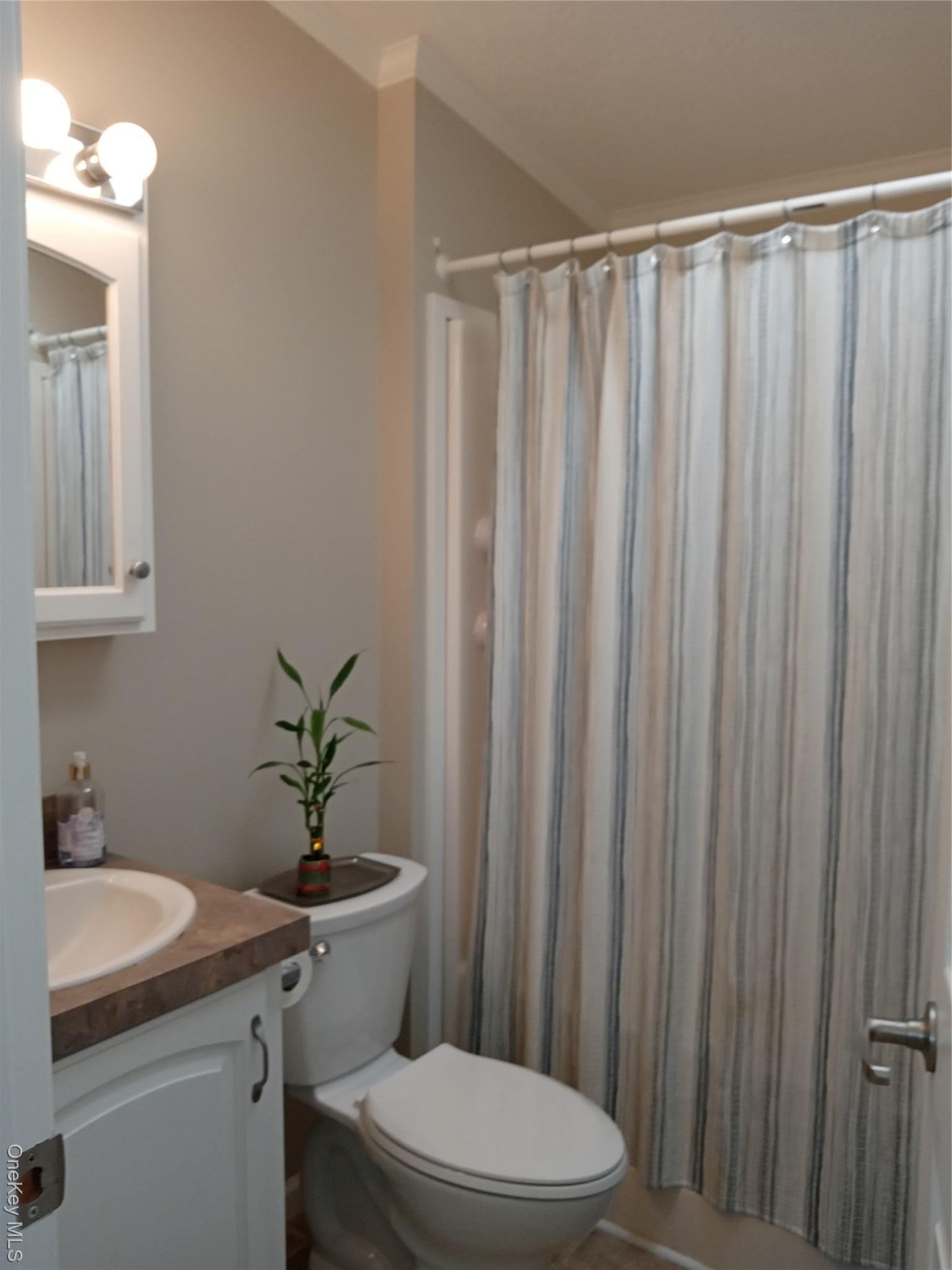 Single Family Old Country  Suffolk County, NY 11901, MLS-927346-11