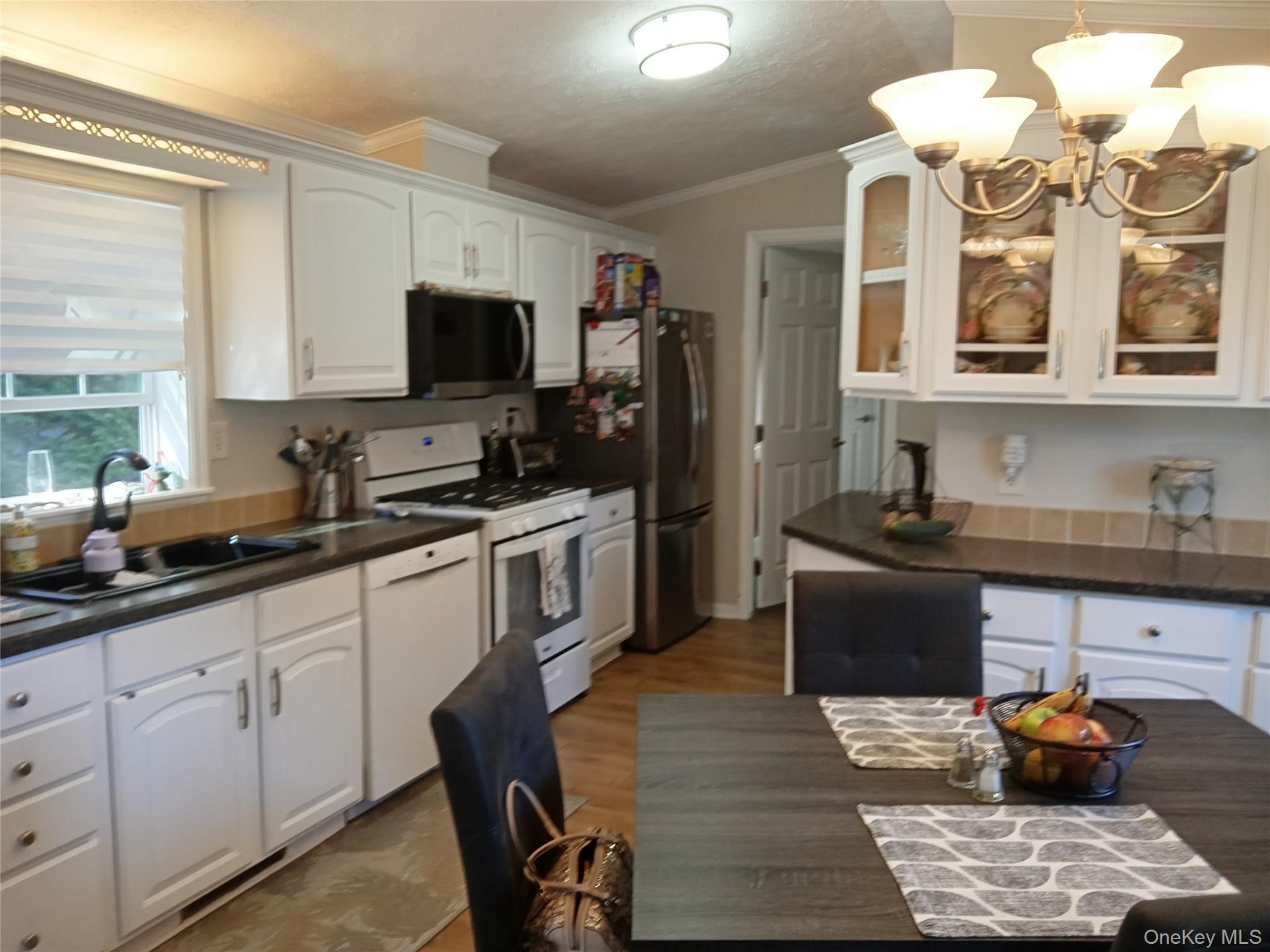 Single Family Old Country  Suffolk County, NY 11901, MLS-927346-13