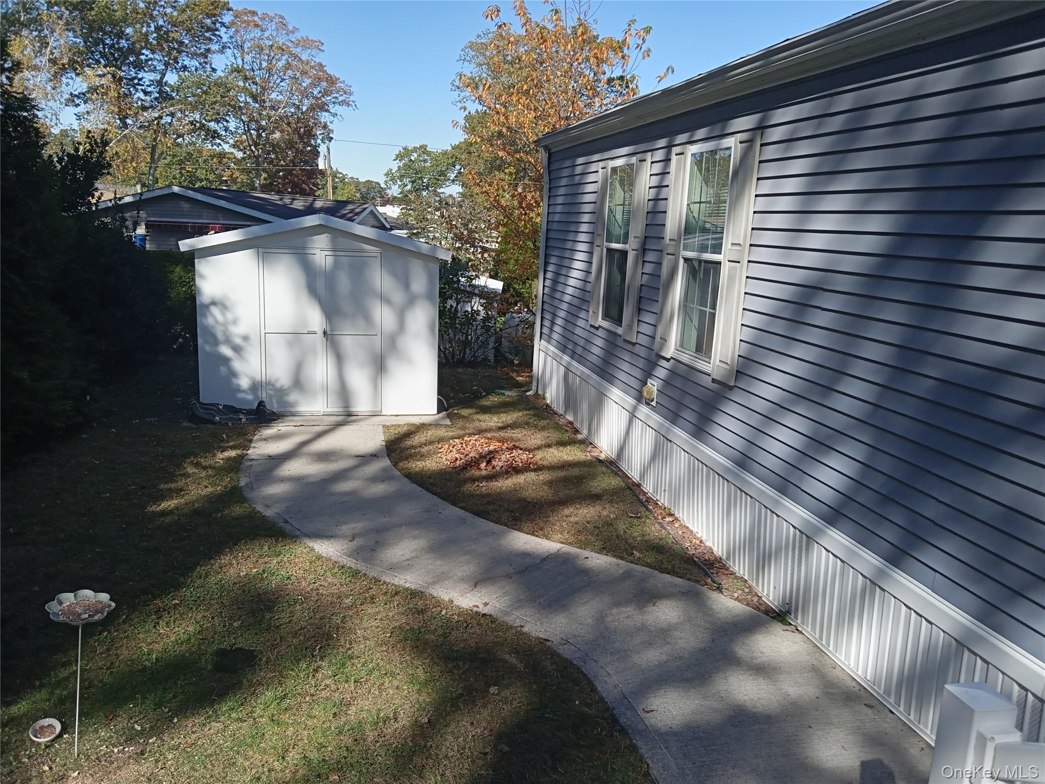 Single Family Old Country  Suffolk County, NY 11901, MLS-927346-3