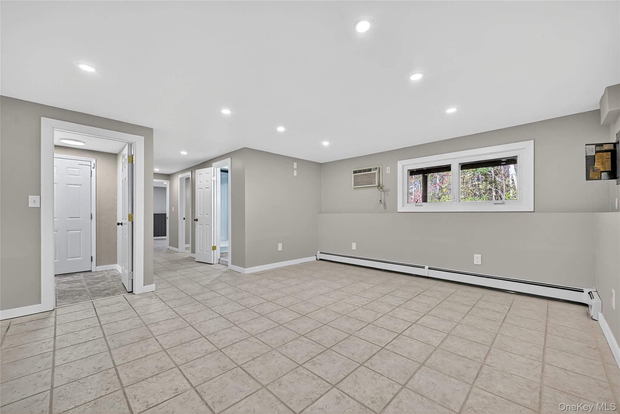 Single Family Clara Orange County, NY 12553, MLS-927360-21