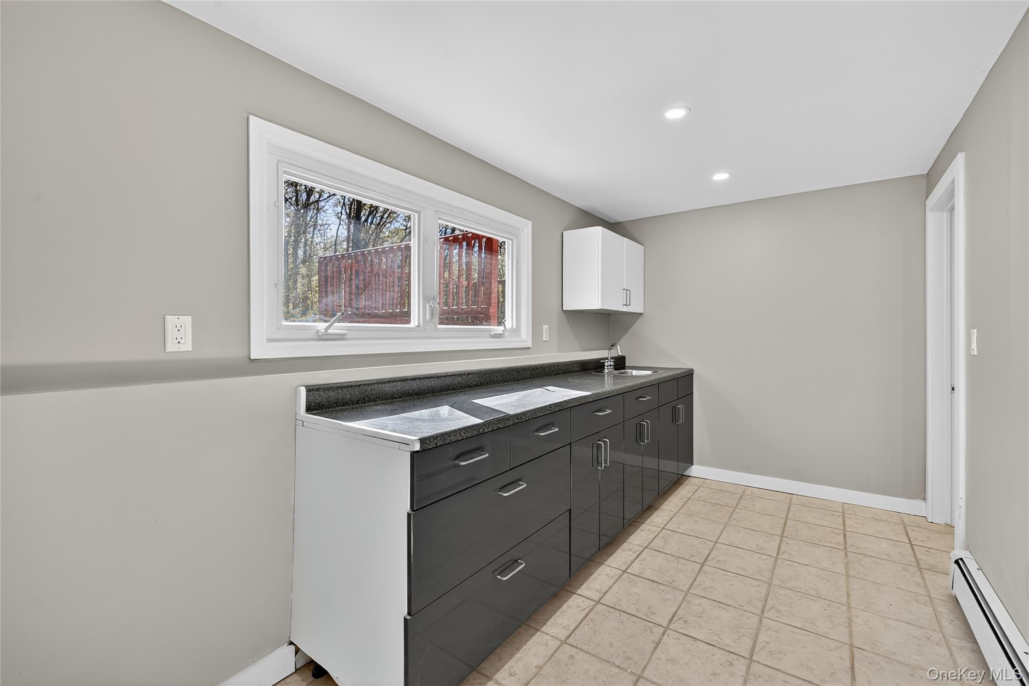 Single Family Clara Orange County, NY 12553, MLS-927360-25