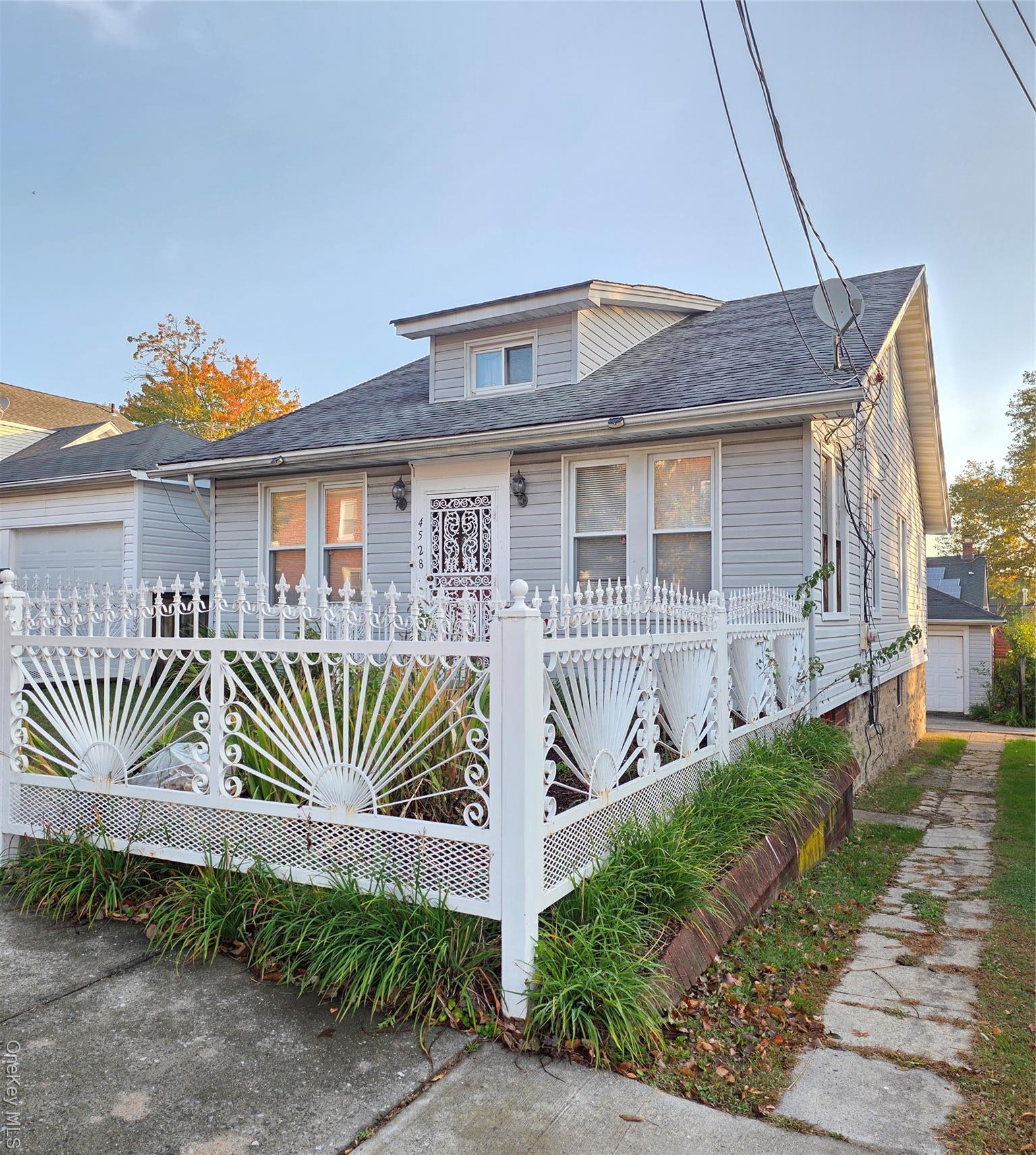 Single Family Wilder  Bronx, NY 10466, MLS-927374-2