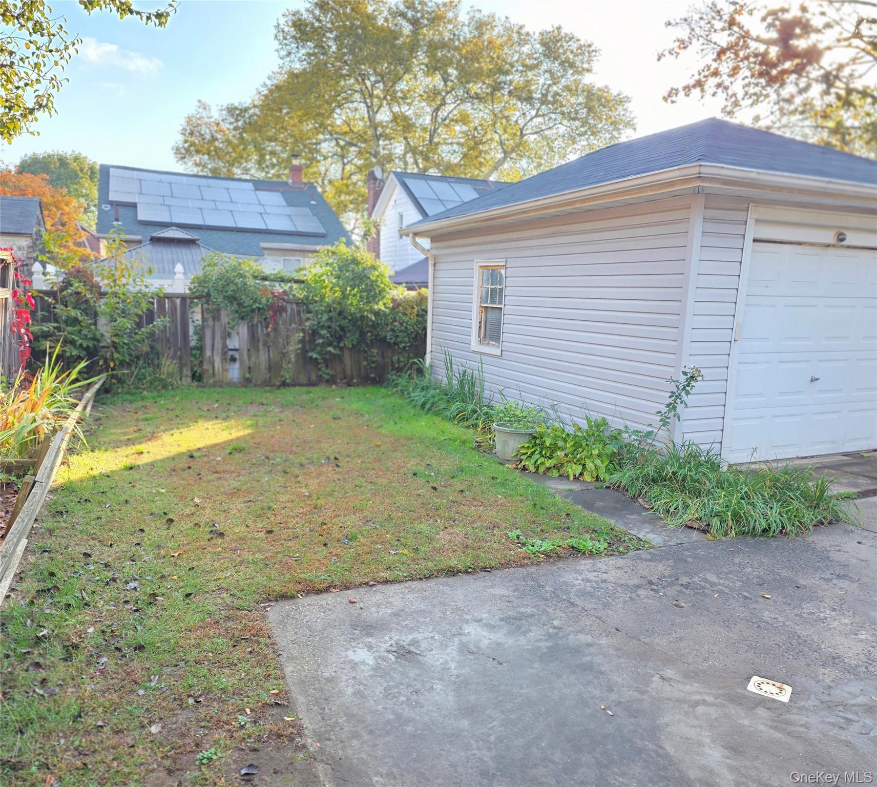 Single Family Wilder  Bronx, NY 10466, MLS-927374-7