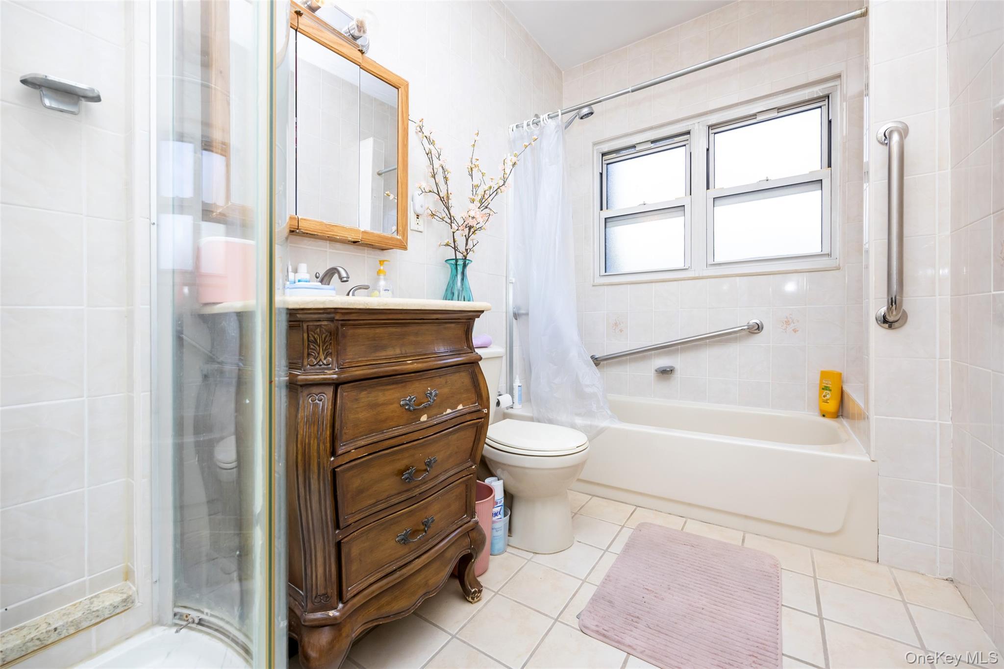 Single Family 62nd Queens, NY 11377, MLS-927380-9