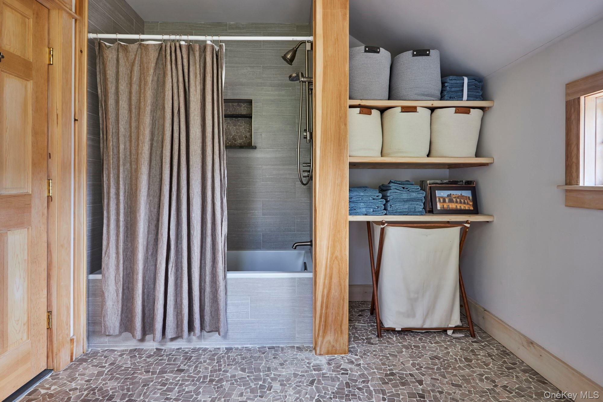 Single Family Platte Clove Greene County, NY 12442, MLS-927385-19