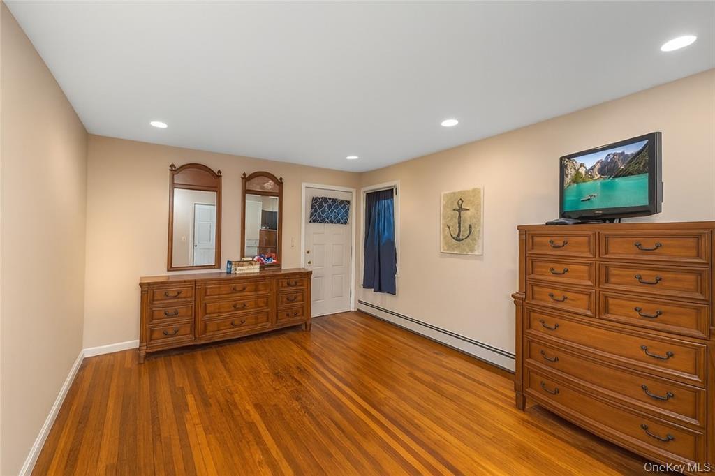 Single Family Beach 122nd Queens, NY 11694, MLS-927392-23