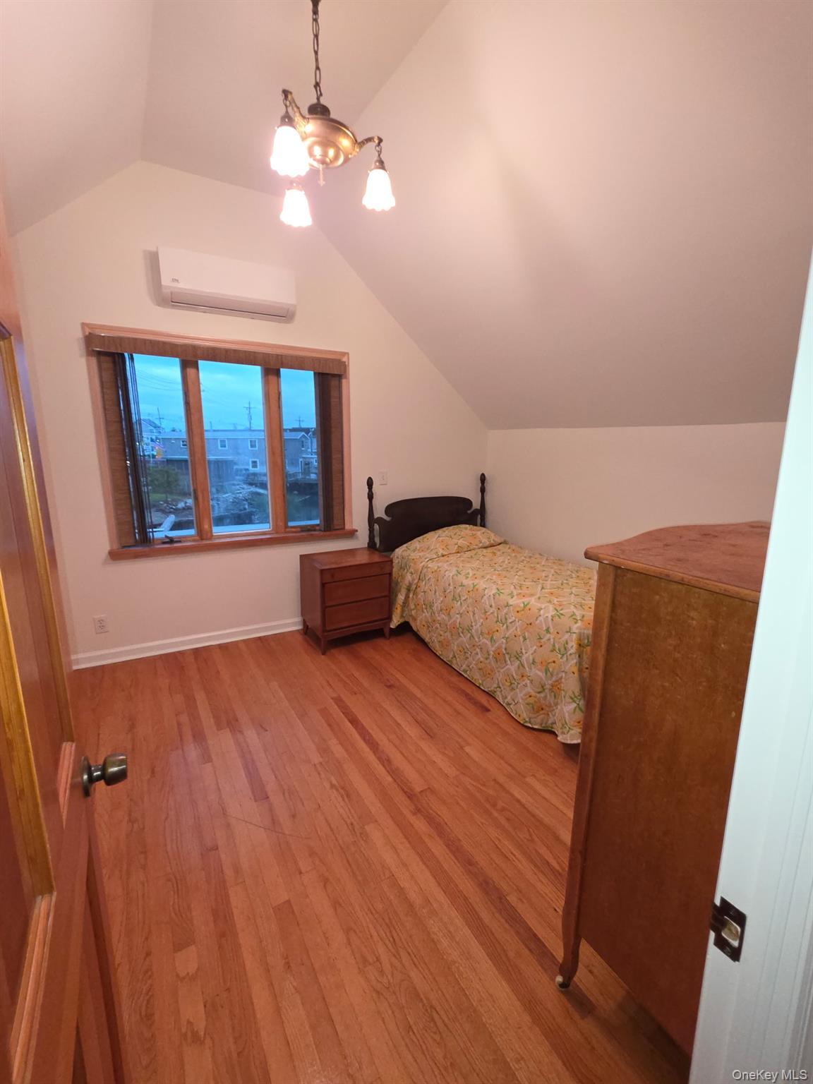 Single Family 5th  Queens, NY 11693, MLS-927398-3