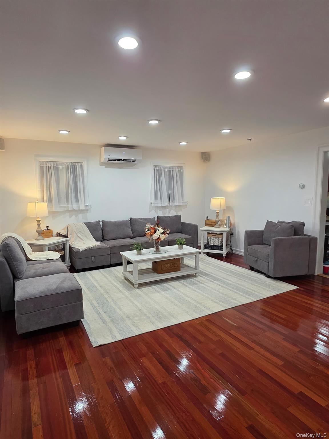 Single Family 5th  Queens, NY 11693, MLS-927398-32