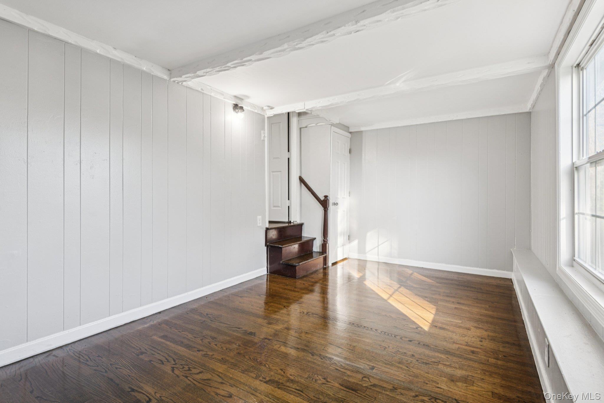 Single Family Heyward Suffolk County, NY 11717, MLS-927399-11