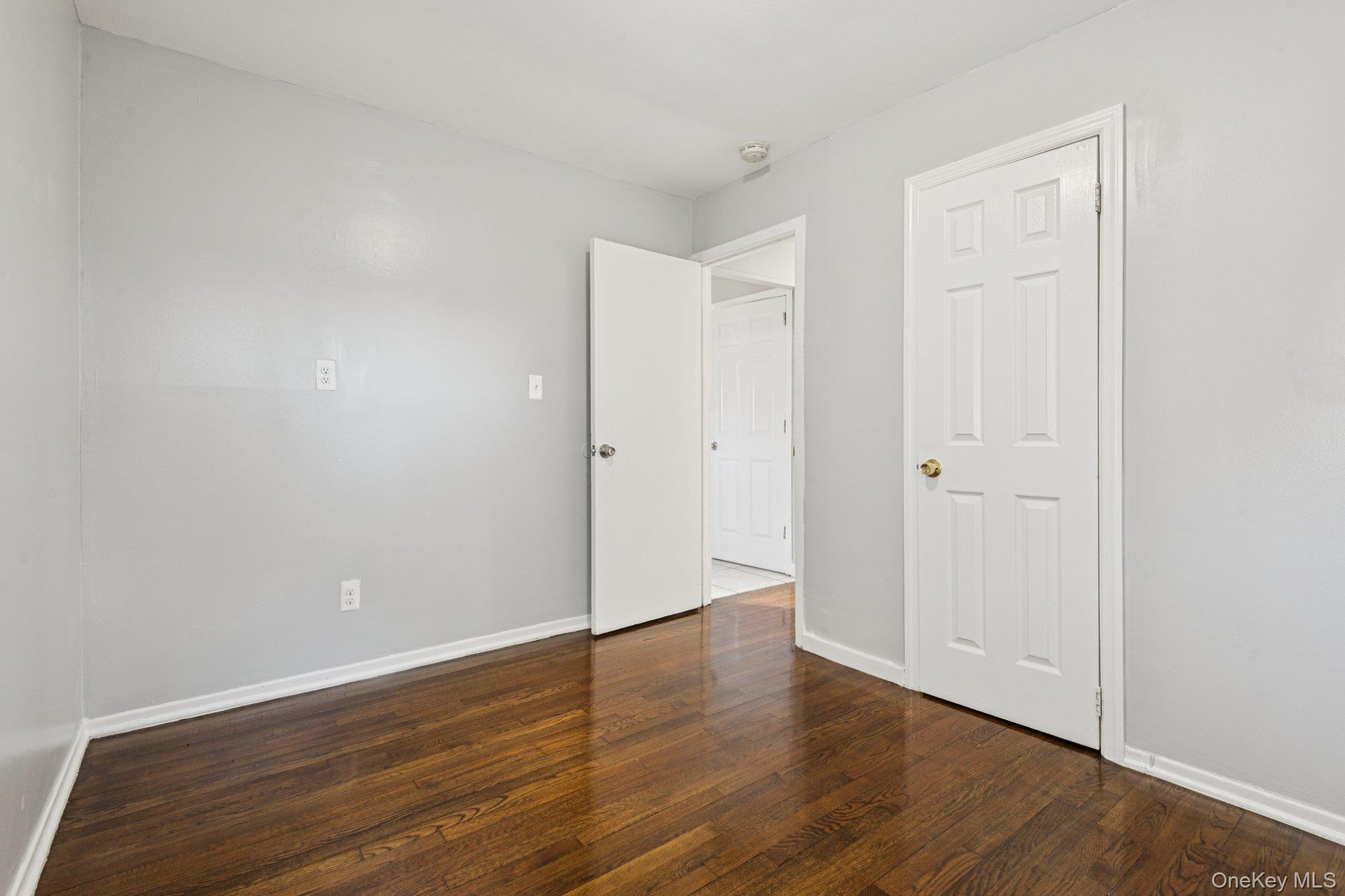 Single Family Heyward Suffolk County, NY 11717, MLS-927399-17