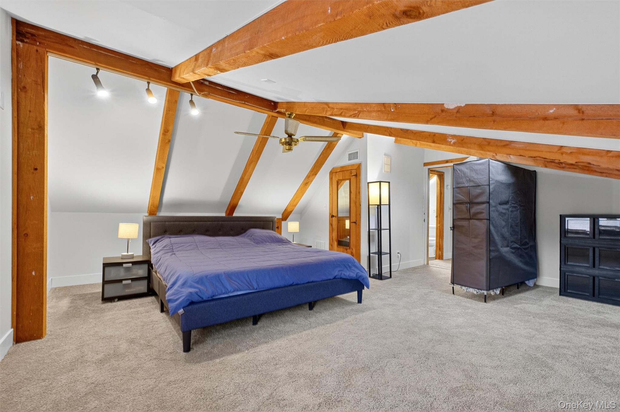 Single Family Salt Point Dutchess County, NY 12601, MLS-927401-21