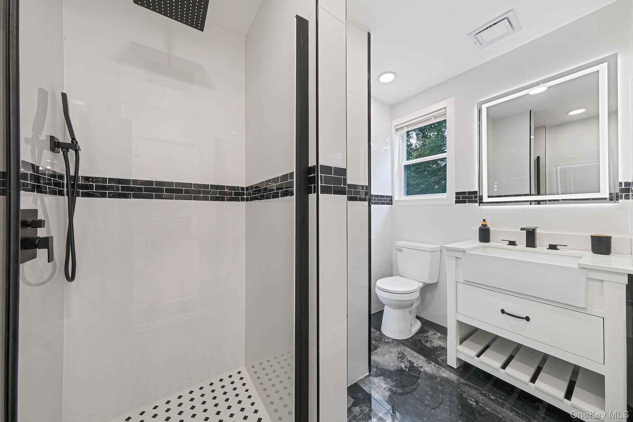 Single Family Flores  Suffolk County, NY 11953, MLS-927410-19