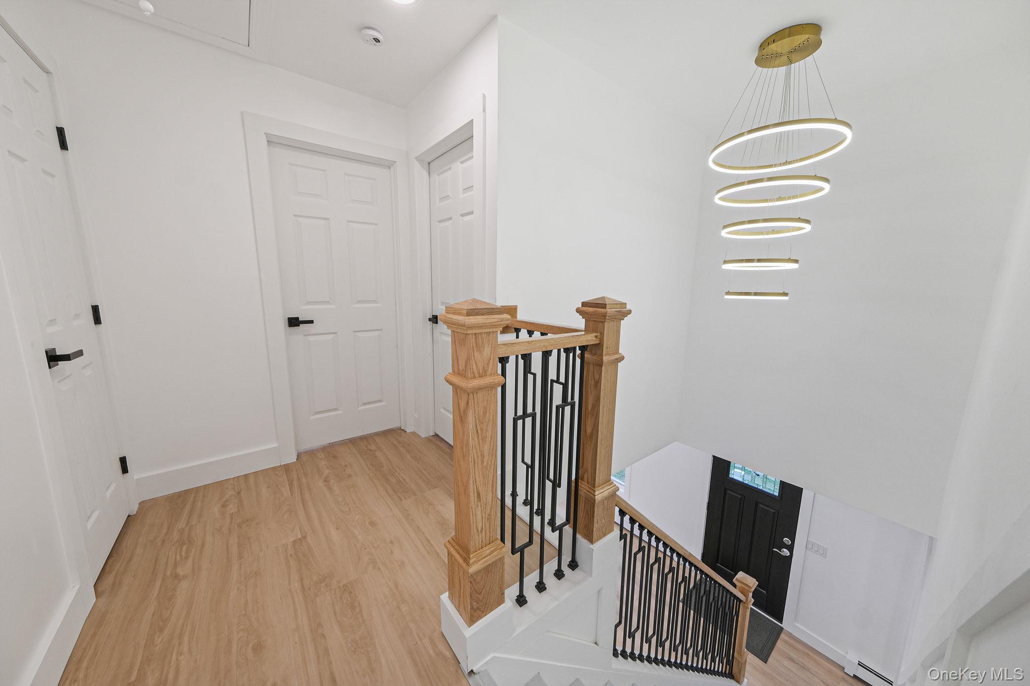 Single Family Flores  Suffolk County, NY 11953, MLS-927410-21