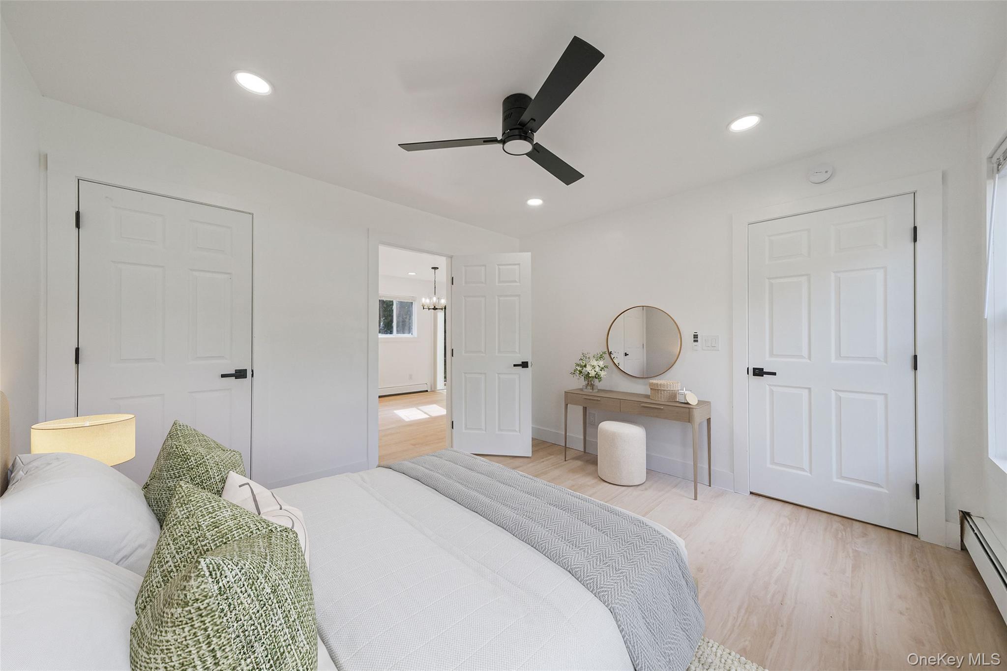 Single Family Flores  Suffolk County, NY 11953, MLS-927410-23