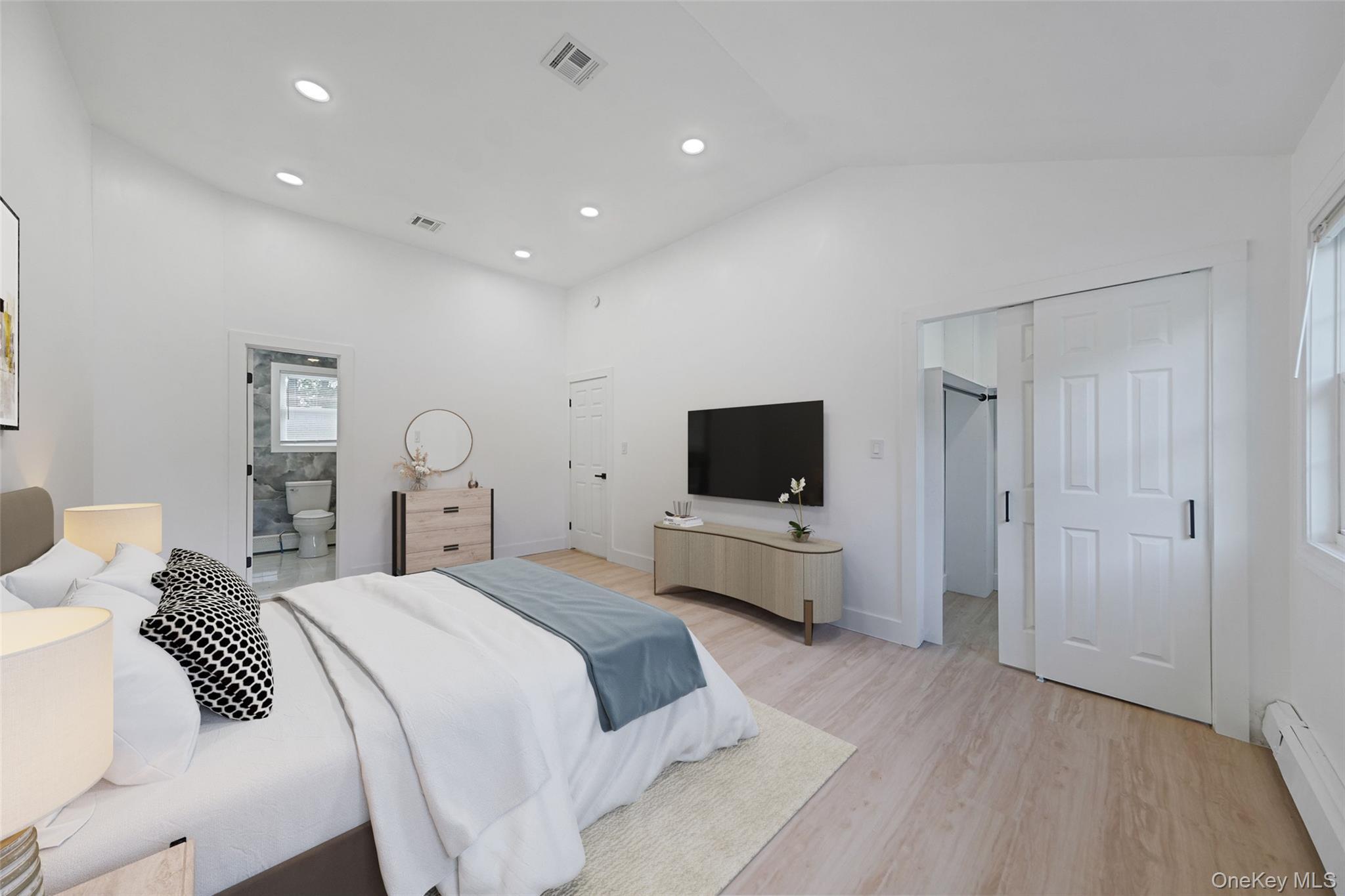 Single Family Flores  Suffolk County, NY 11953, MLS-927410-26