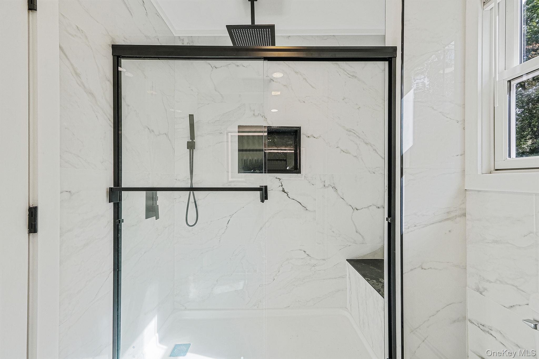 Single Family Flores  Suffolk County, NY 11953, MLS-927410-39