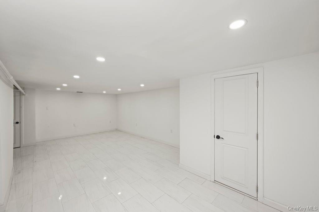 Single Family Avenue M  Brooklyn, NY 11234, MLS-927412-20