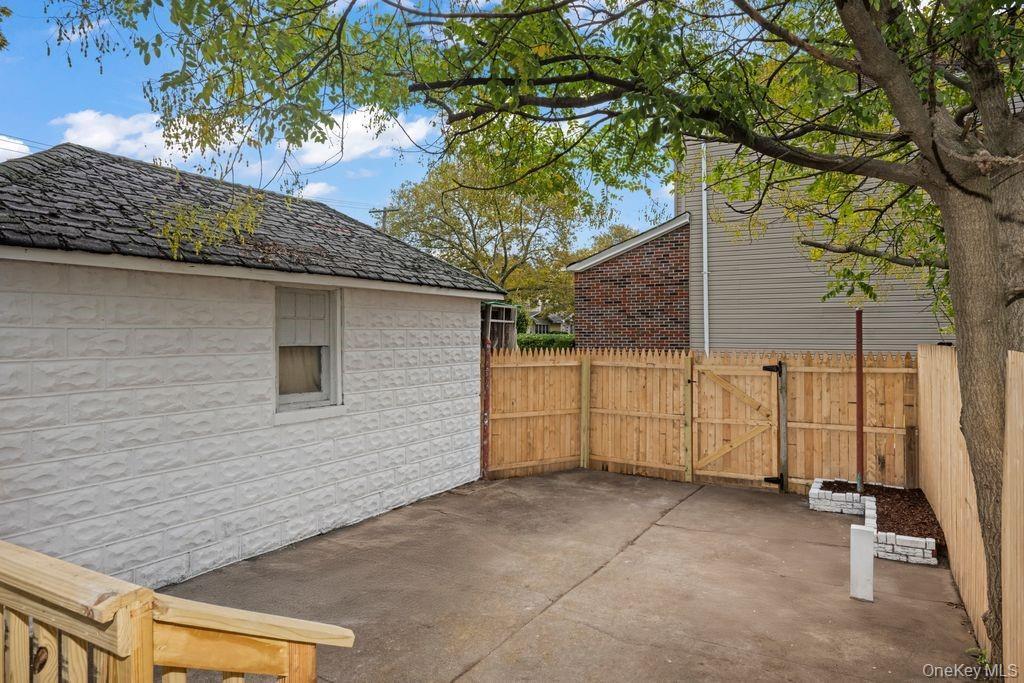 Single Family Avenue M  Brooklyn, NY 11234, MLS-927412-22