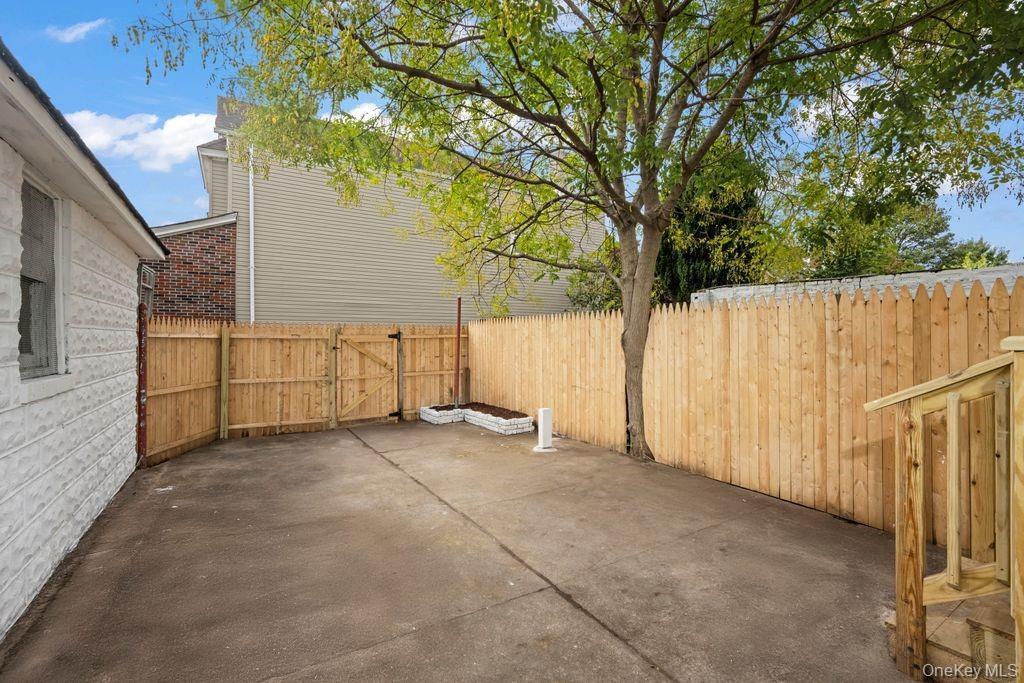 Single Family Avenue M  Brooklyn, NY 11234, MLS-927412-23