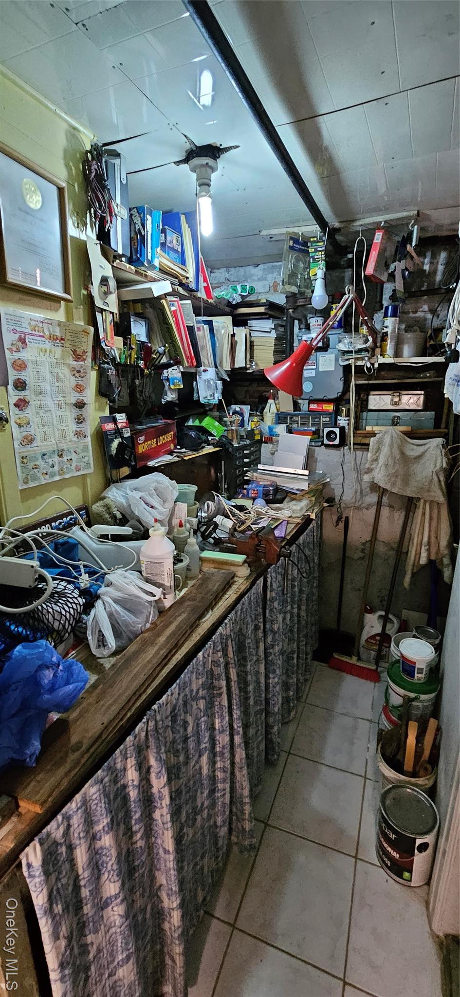 Single Family 75th Queens, NY 11385, MLS-927418-11