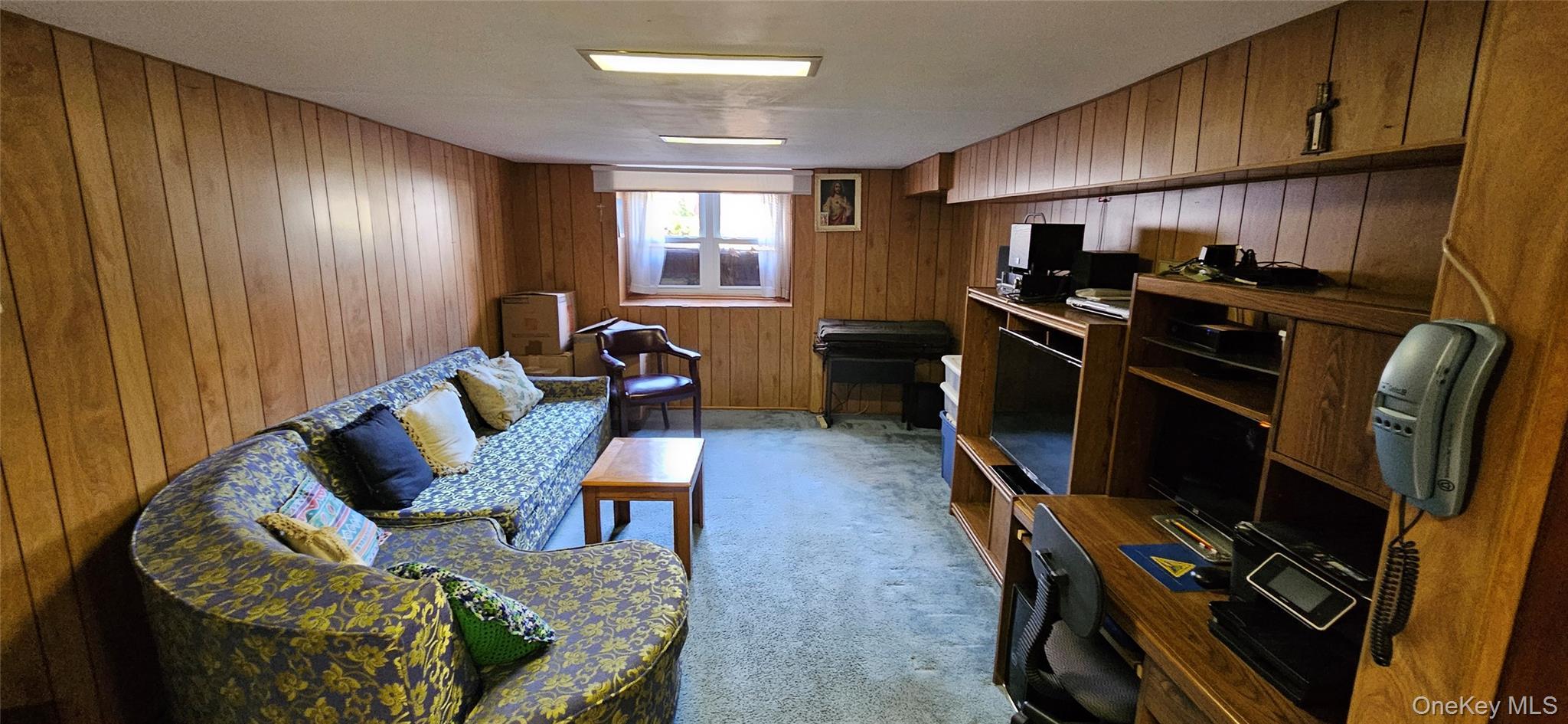 Single Family 75th Queens, NY 11385, MLS-927418-12