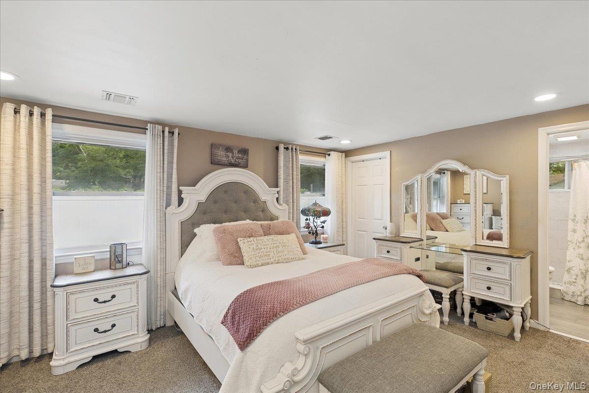 Single Family Pinetree Suffolk County, NY 11967, MLS-927442-14