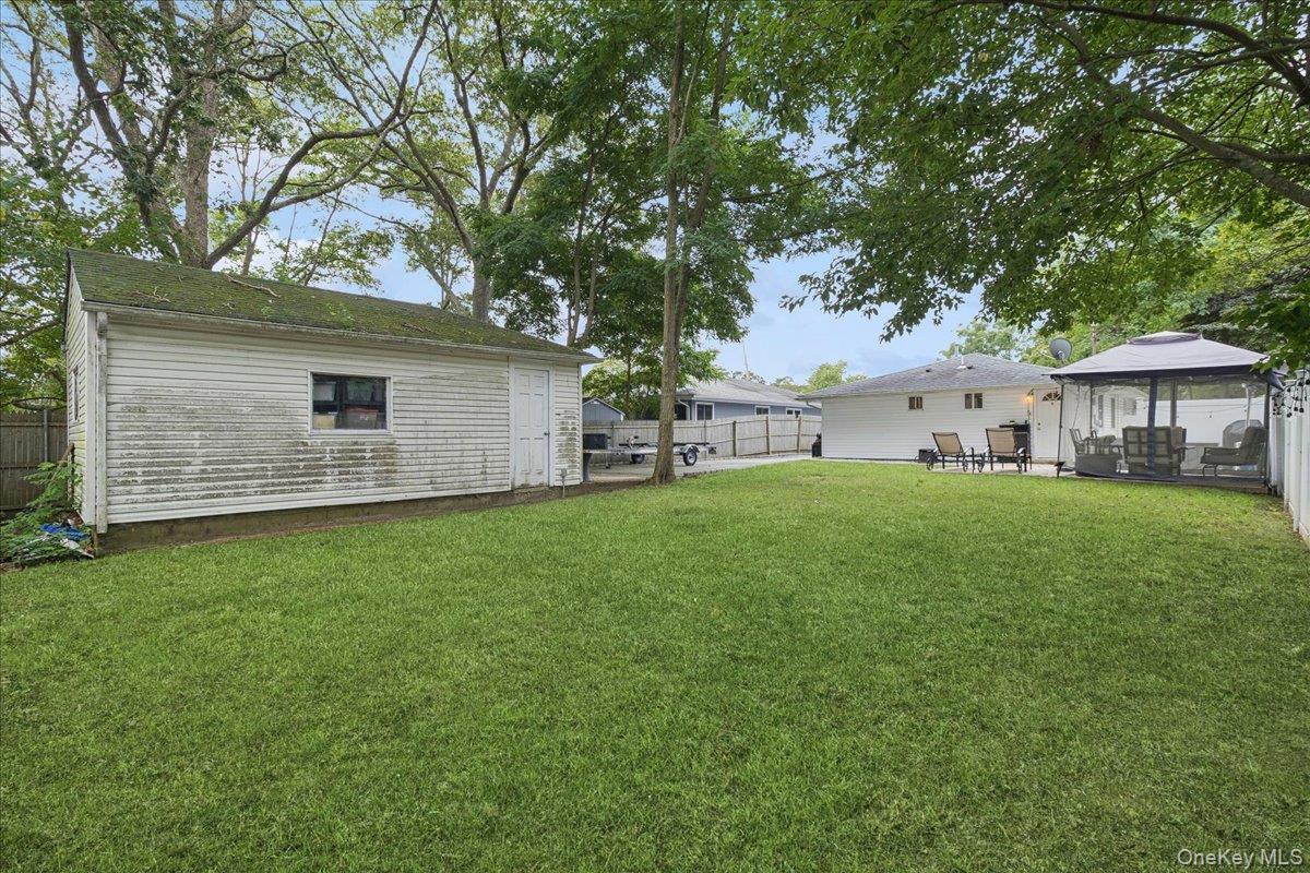 Single Family Pinetree Suffolk County, NY 11967, MLS-927442-23