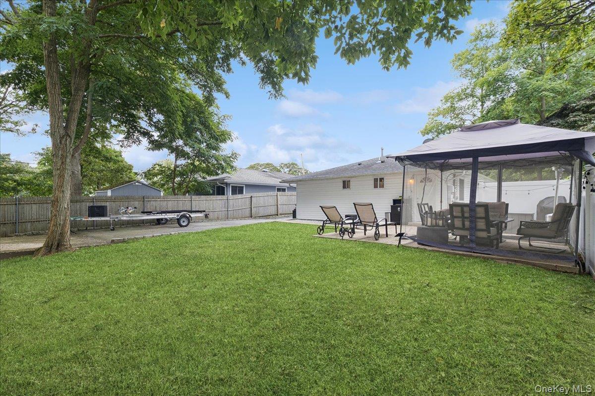 Single Family Pinetree Suffolk County, NY 11967, MLS-927442-24