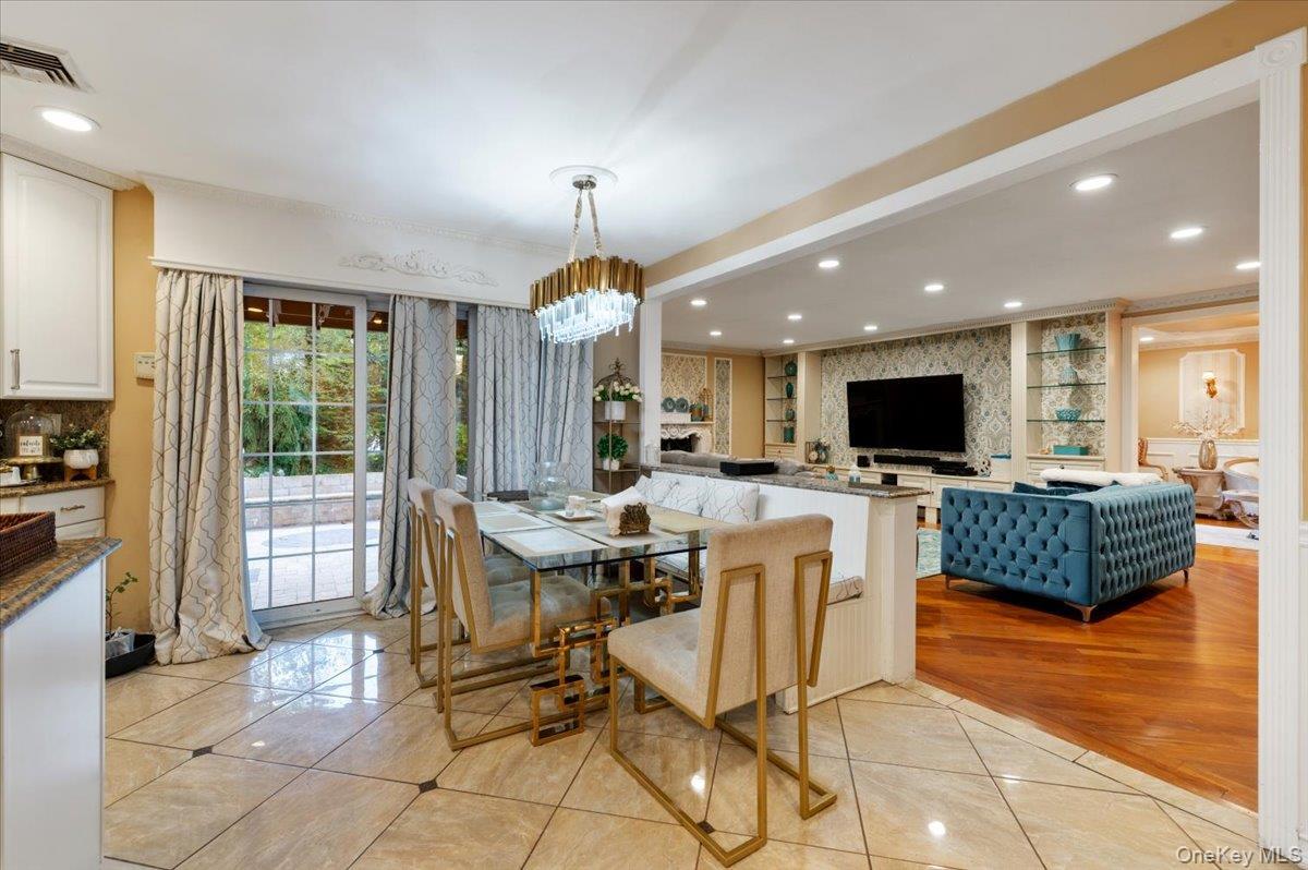 Single Family Caledonia Suffolk County, NY 11746, MLS-927453-15