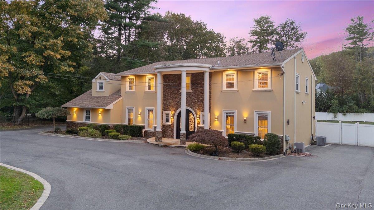 Single Family Caledonia Suffolk County, NY 11746, MLS-927453-2