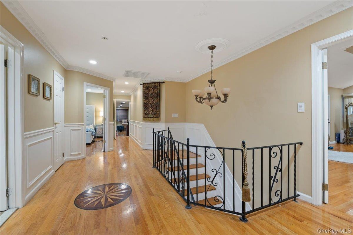 Single Family Caledonia Suffolk County, NY 11746, MLS-927453-25