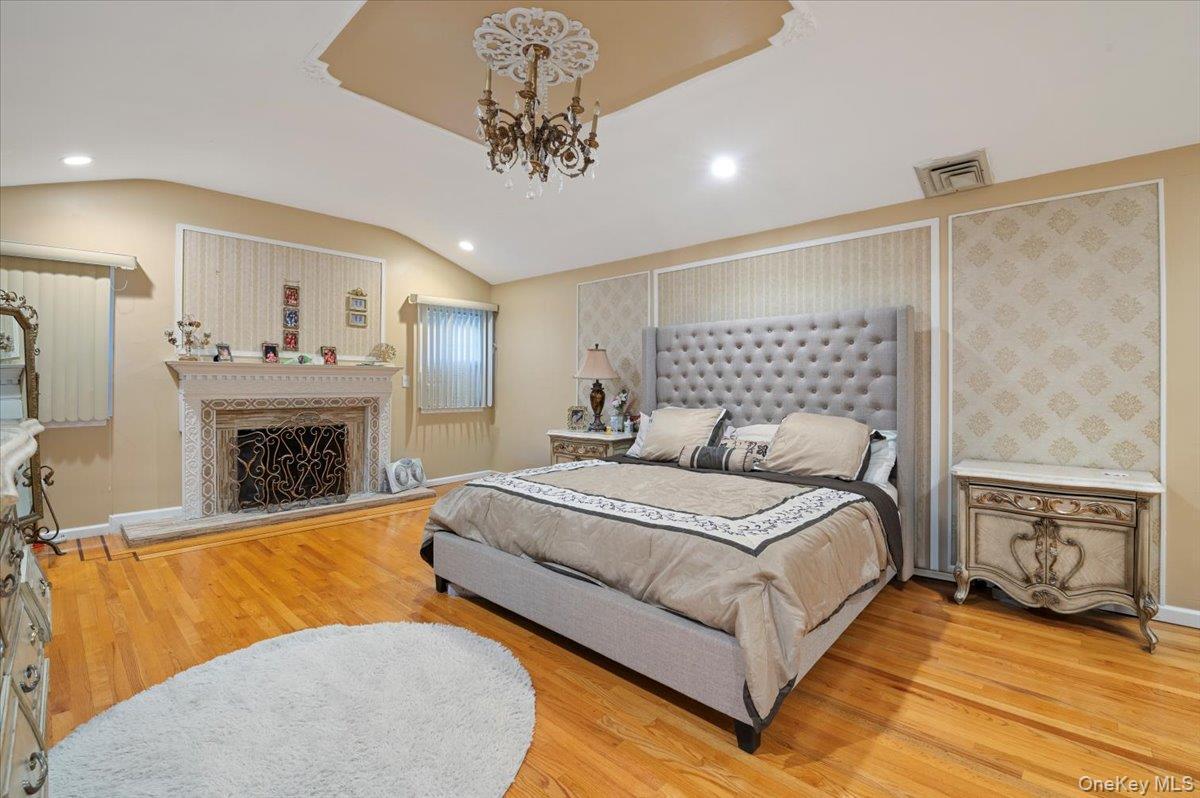 Single Family Caledonia Suffolk County, NY 11746, MLS-927453-26