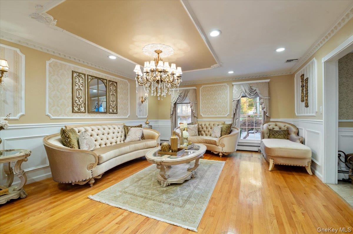 Single Family Caledonia Suffolk County, NY 11746, MLS-927453-7