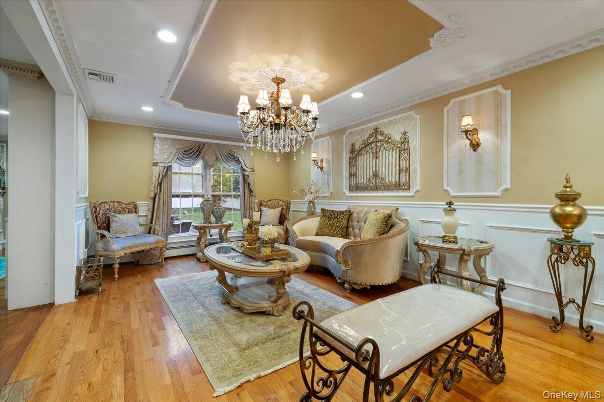 Single Family Caledonia Suffolk County, NY 11746, MLS-927453-9