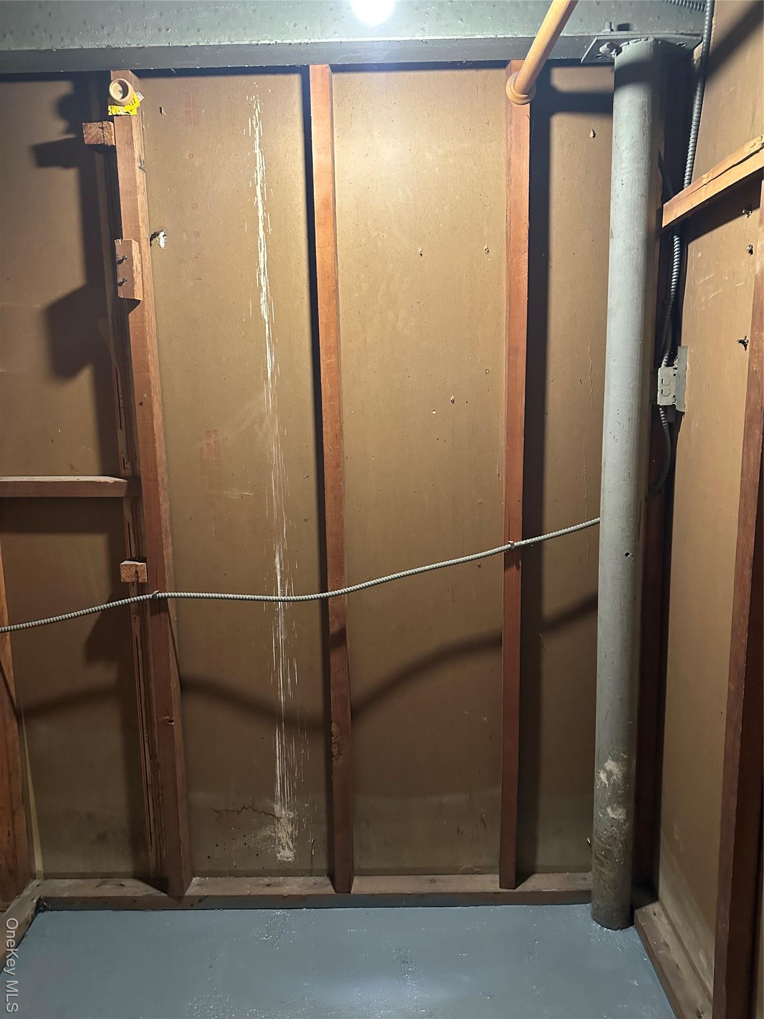 Single Family 258th  Queens, NY 11004, MLS-927472-34