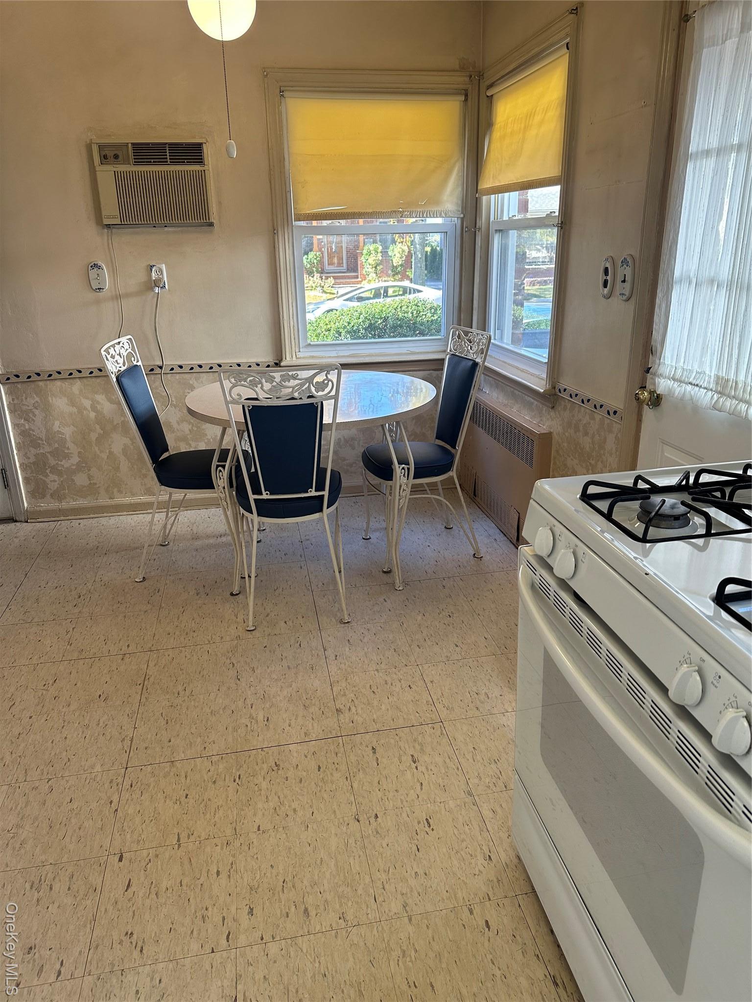 Single Family 258th  Queens, NY 11004, MLS-927472-5