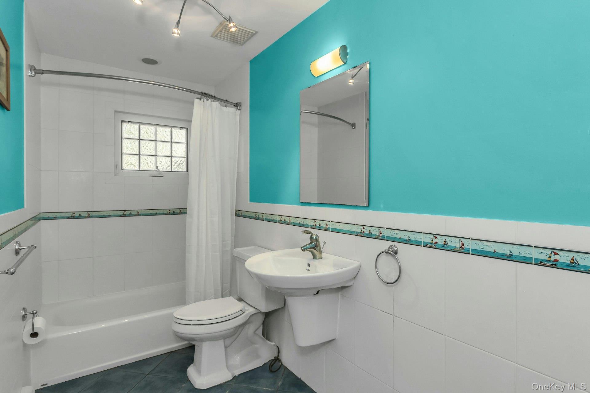 Single Family Driftwood Suffolk County, NY 11733, MLS-927485-25