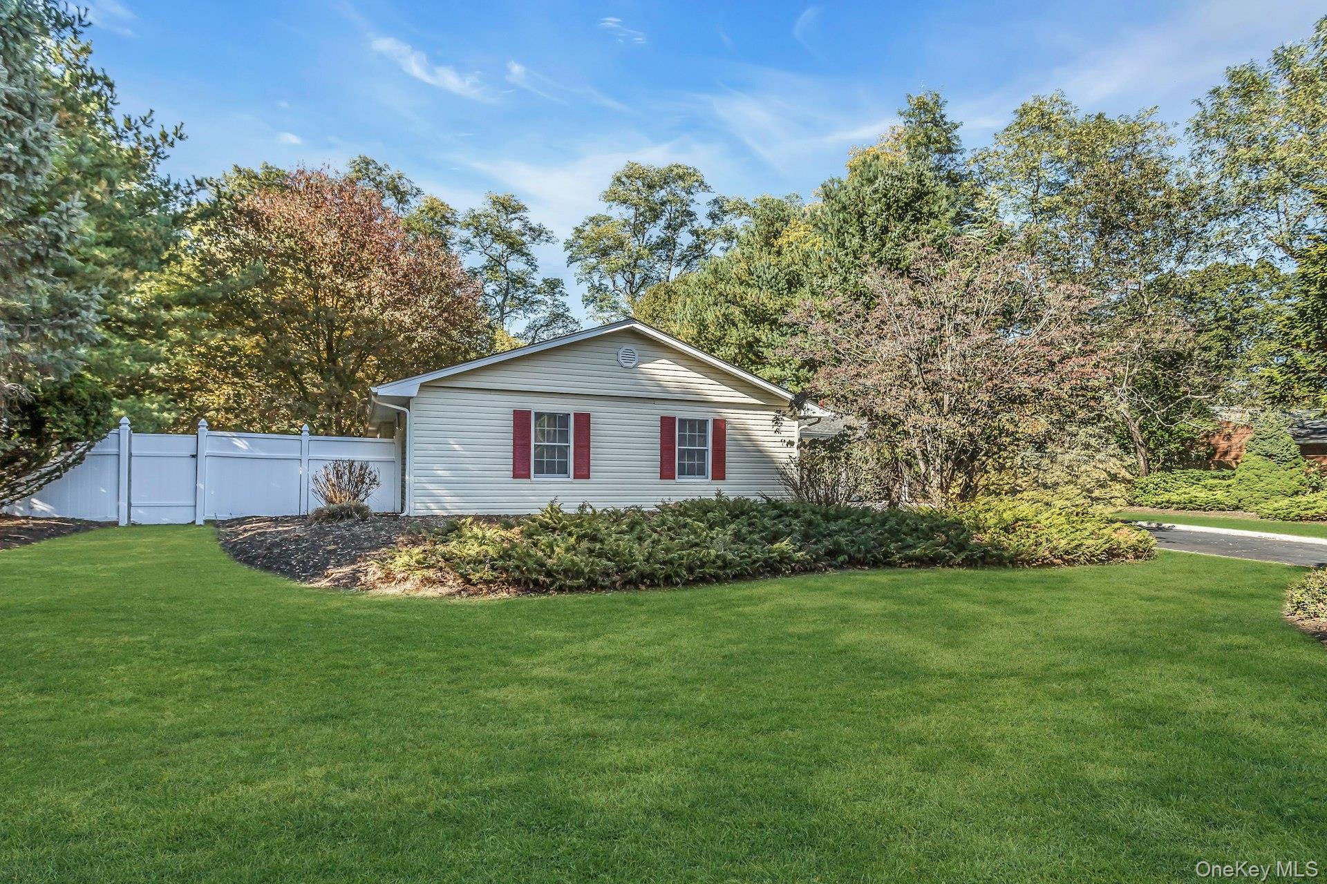 Single Family Driftwood Suffolk County, NY 11733, MLS-927485-4