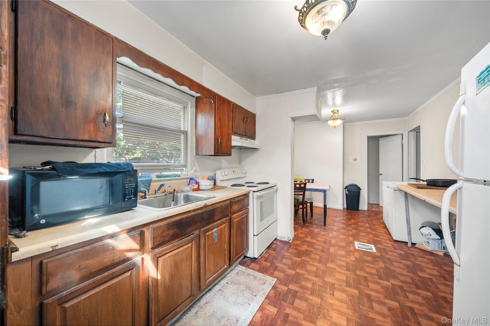 Single Family Harrison  Suffolk County, NY 11706, MLS-927491-8