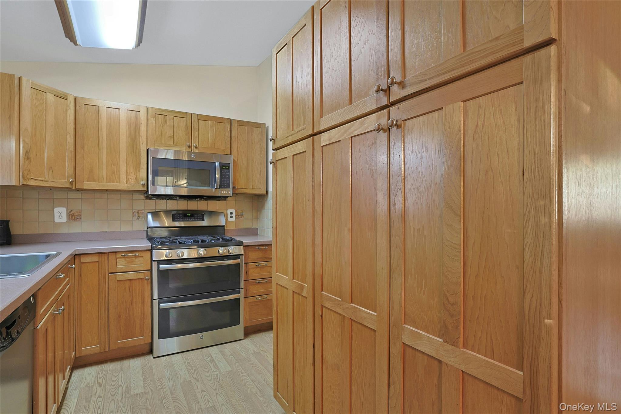 Single Family Peck  Rockland County, NY 10993, MLS-927496-10