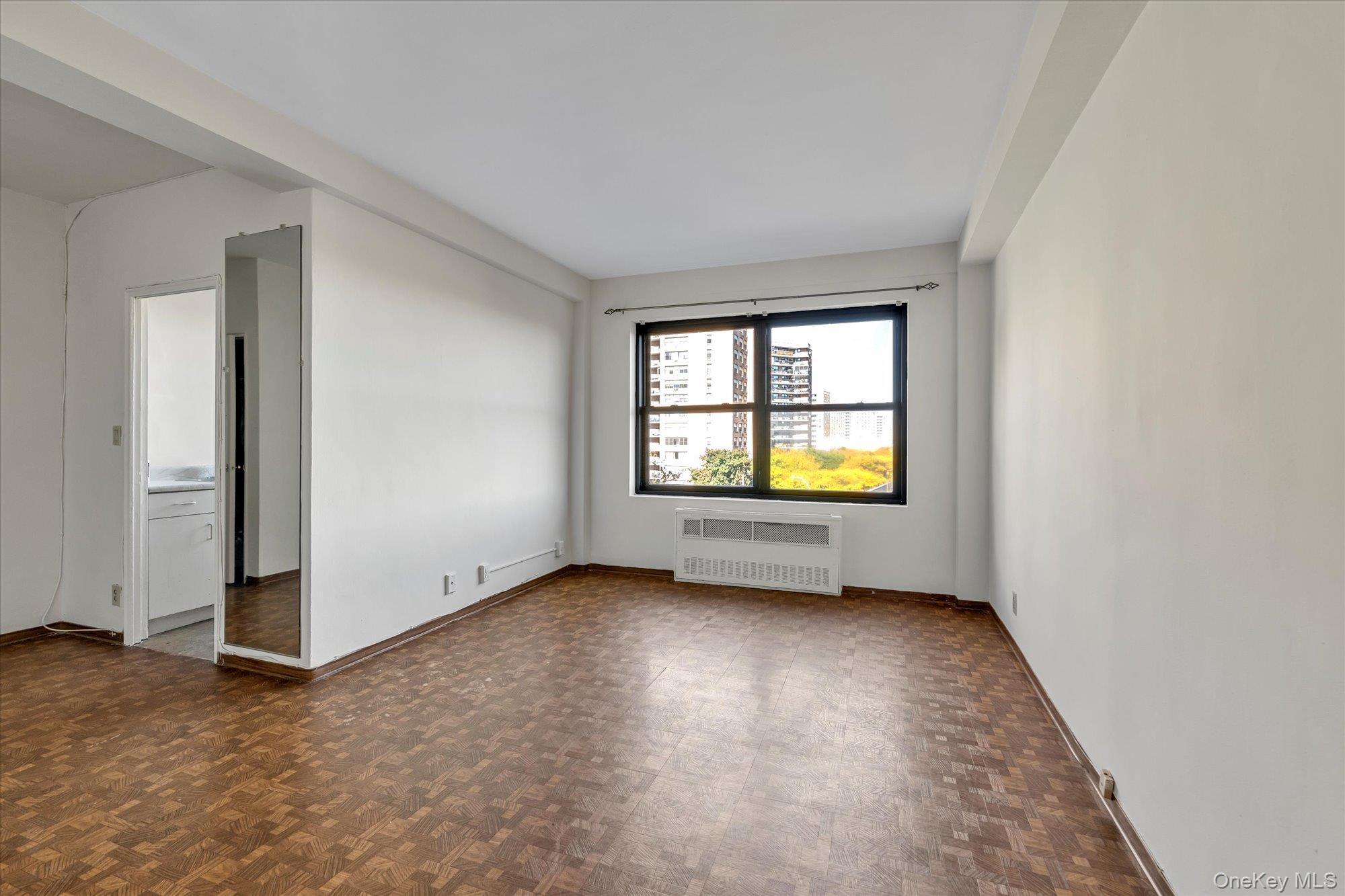 Coop 63rd  Queens, NY 11374, MLS-927506-6