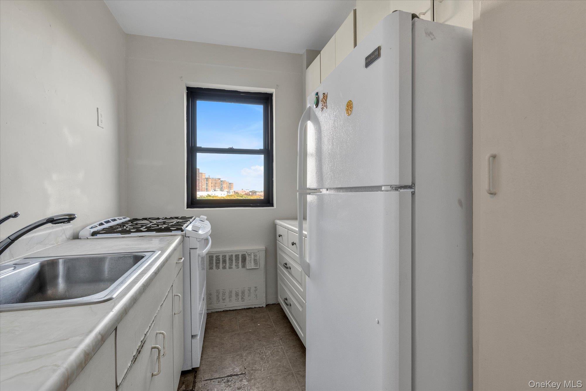 Coop 63rd  Queens, NY 11374, MLS-927506-7