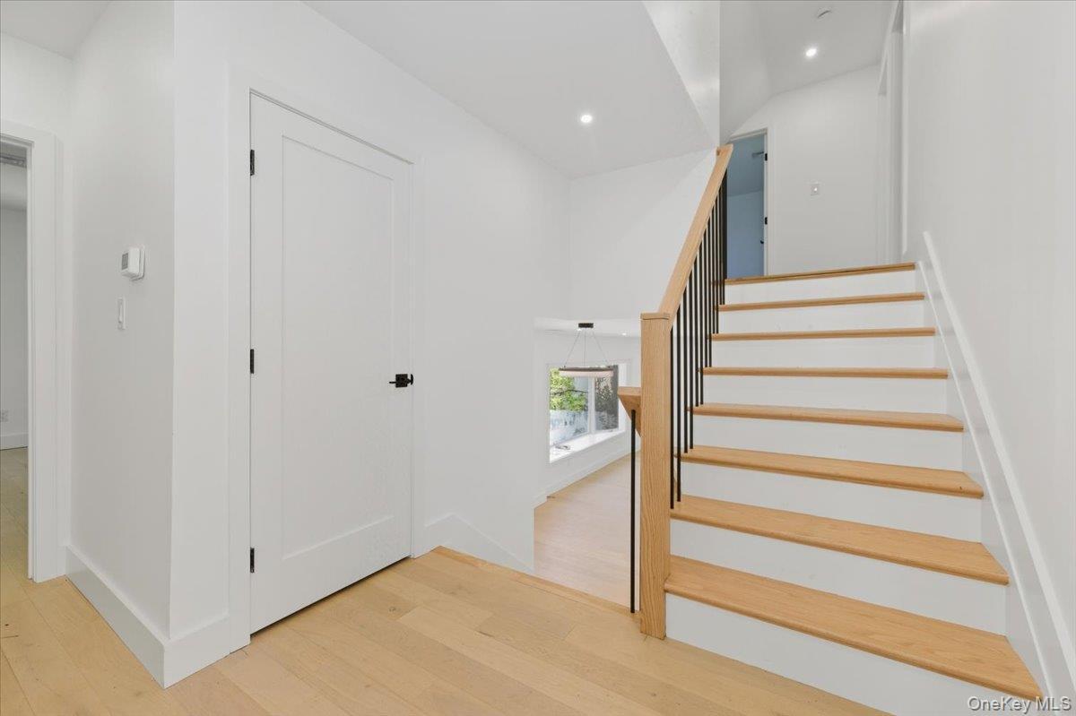 Single Family Linda Nassau County, NY 11598, MLS-927524-12