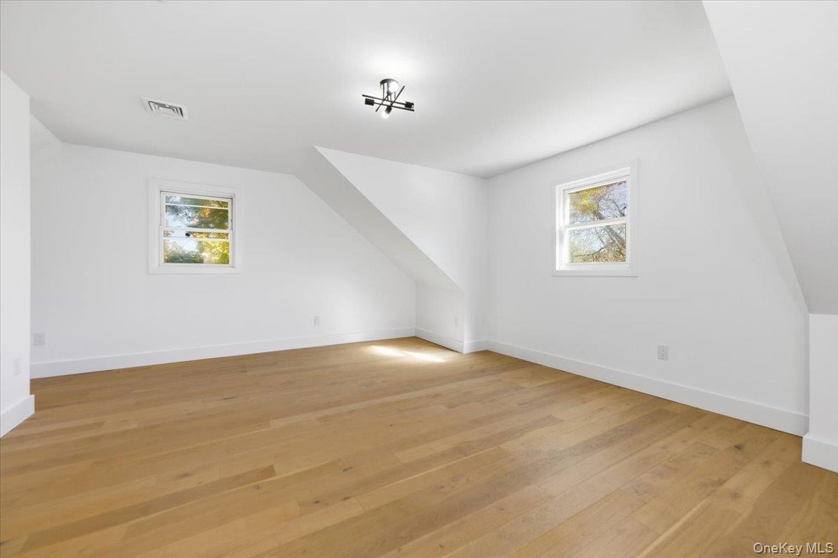 Single Family Linda Nassau County, NY 11598, MLS-927524-17