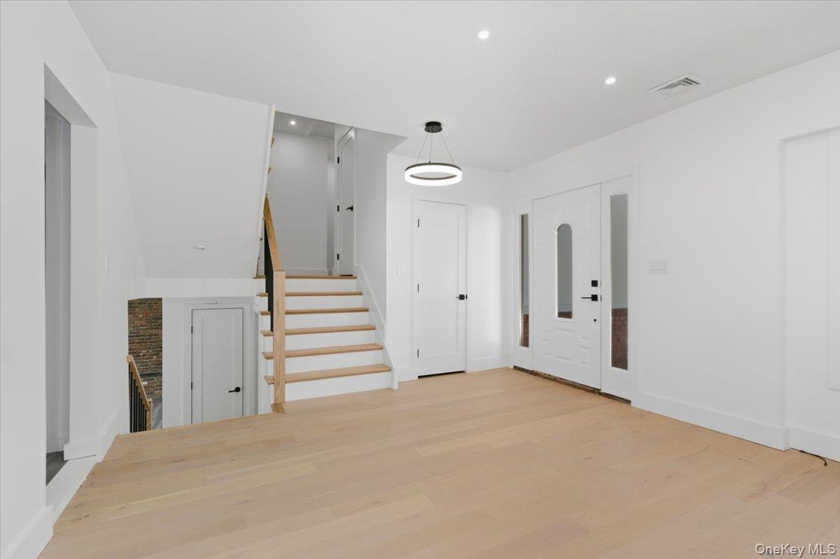 Single Family Linda Nassau County, NY 11598, MLS-927524-2